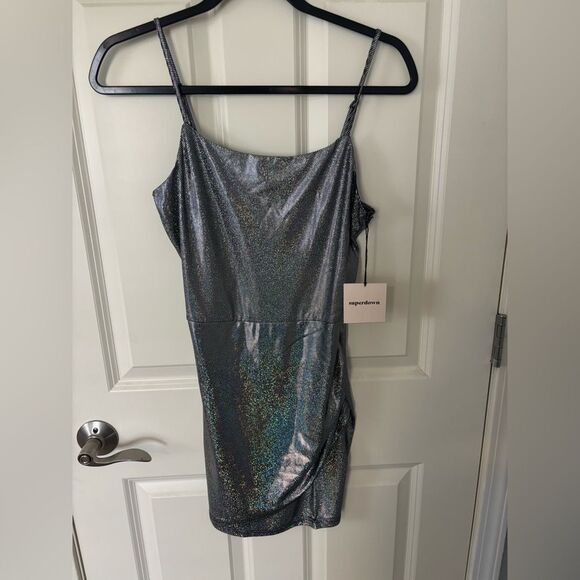 NWT Superdown Kandis Mini Dress Revolve Size M - Picture 4 of 6
